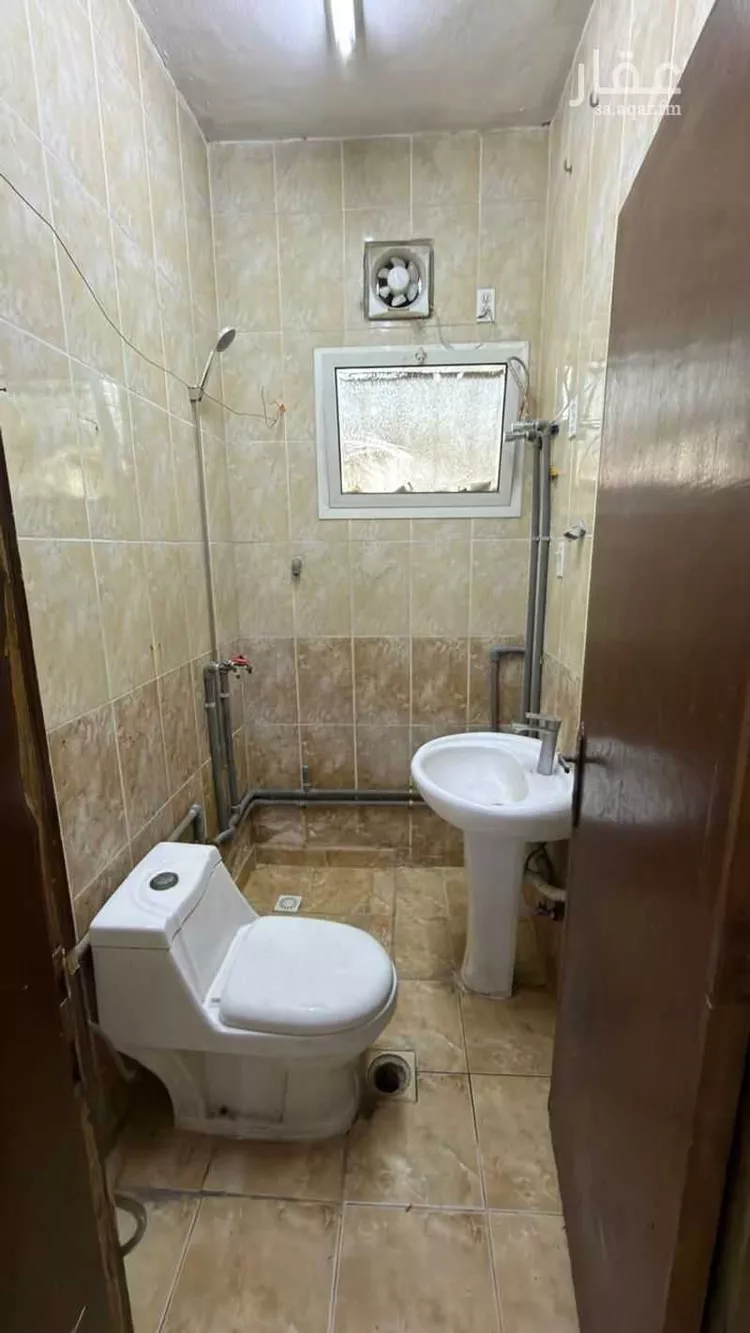عمارة للإيجار في شارع شارع  3, حي الضباب, مدينة الجبيل, المنطقة الشرقية صورة 3