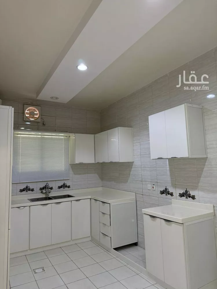 فيلا للإيجار في شارع ربيعة بن عبدالله بن الهدير, حي العارض, مدينة الرياض, منطقة الرياض صورة 5