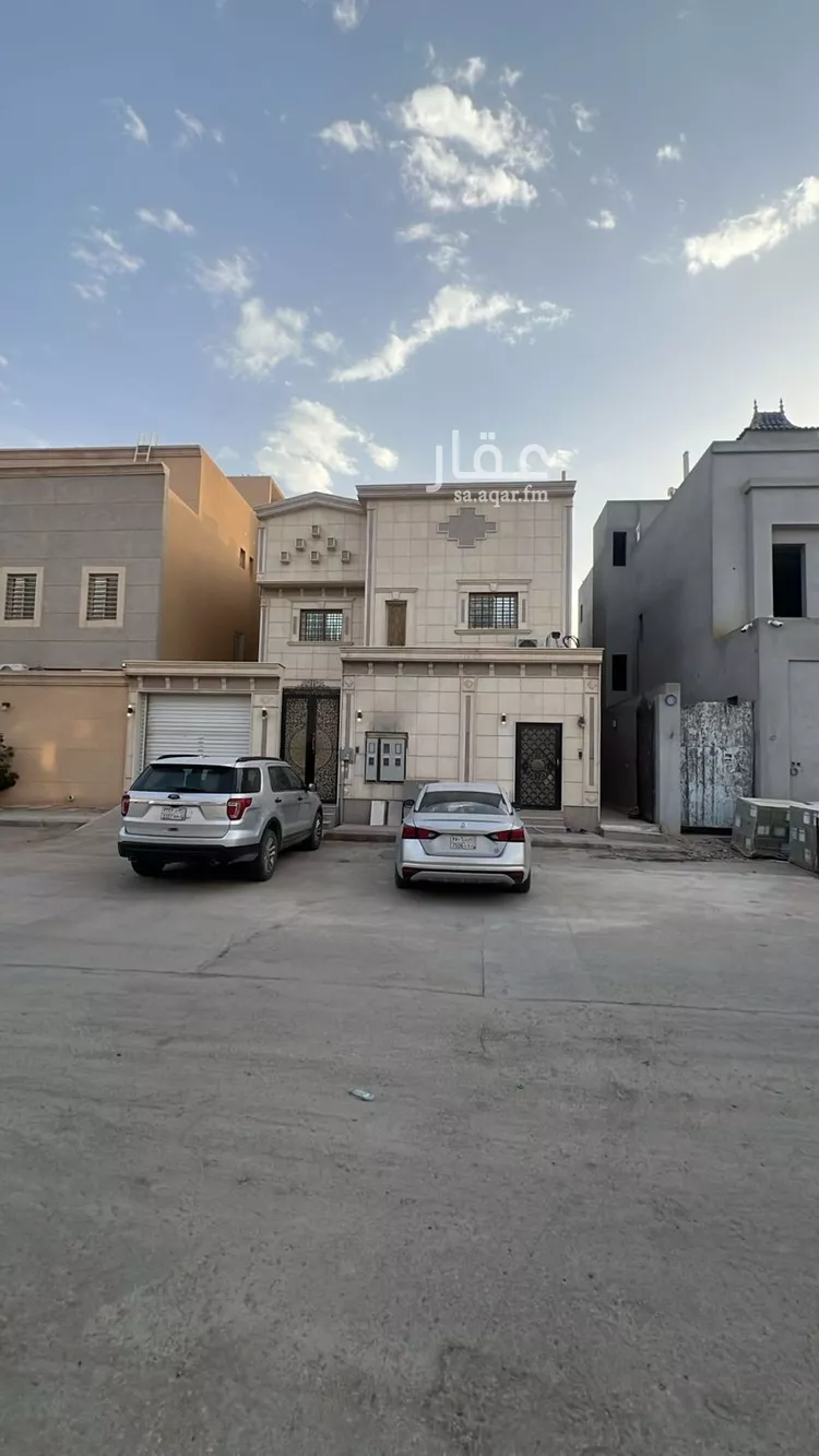 فيلا للبيع في شارع أحمد بن محمد الذهبي, حي العارض, مدينة الرياض, منطقة الرياض صورة 4