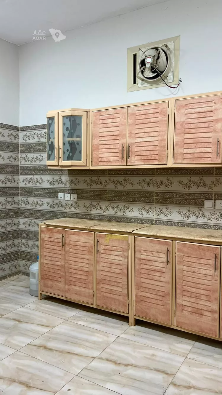 استراحة للبيع في شارع محمد بن مكبر, حي العارض, مدينة الرياض, منطقة الرياض 21