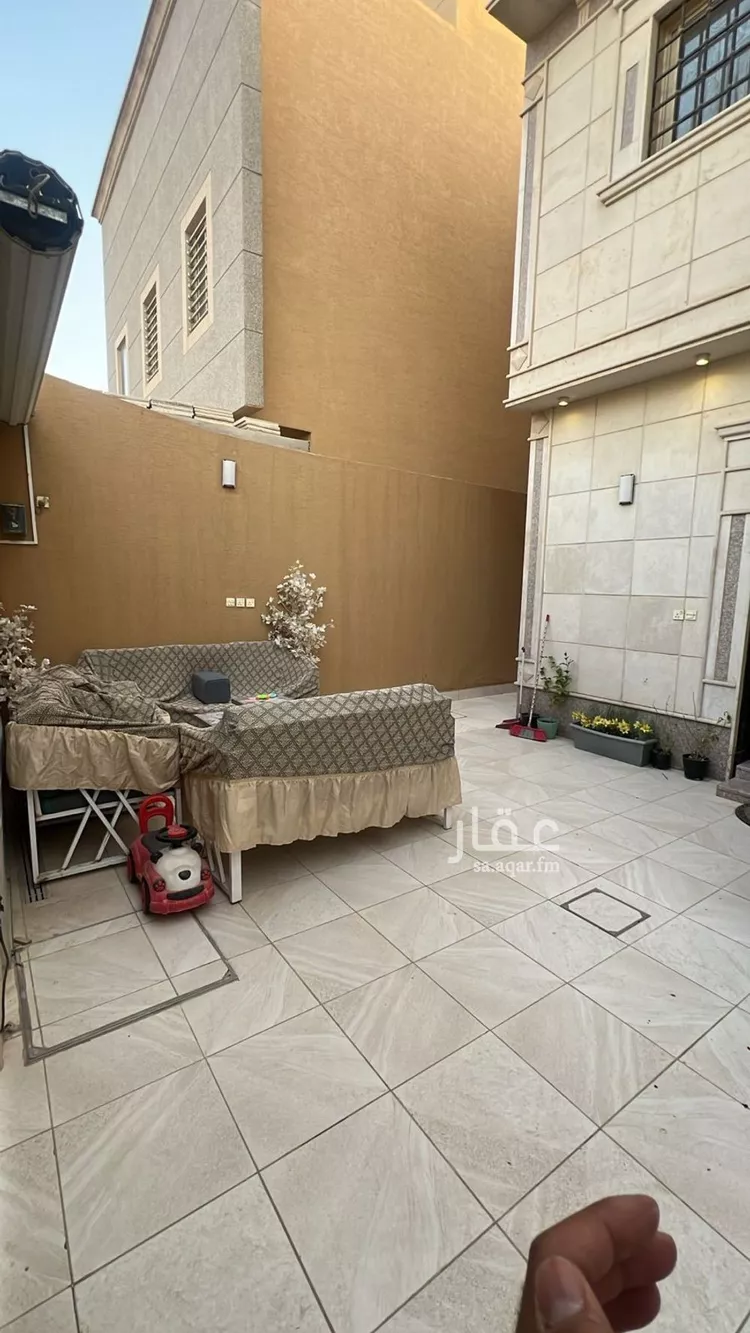 فيلا للبيع في شارع أحمد بن محمد الذهبي, حي العارض, مدينة الرياض, منطقة الرياض صورة 5