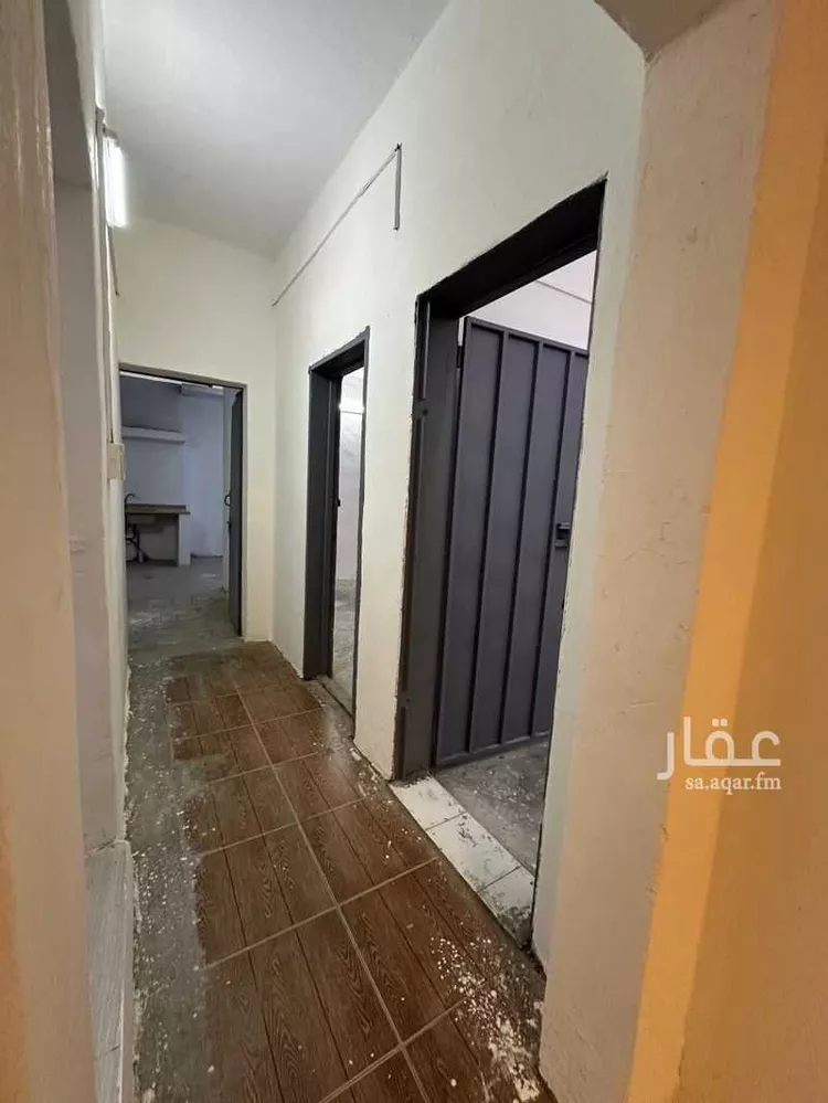 Building for Rent in Dammam Madinat Al Umal 7