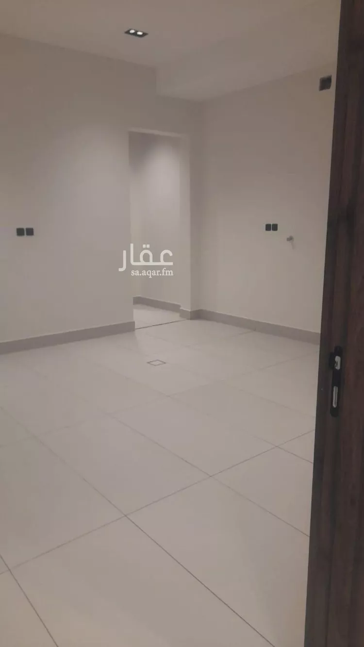 دور للبيع في شارع جياد, حي الخليج, مدينة الرياض, منطقة الرياض صورة 3