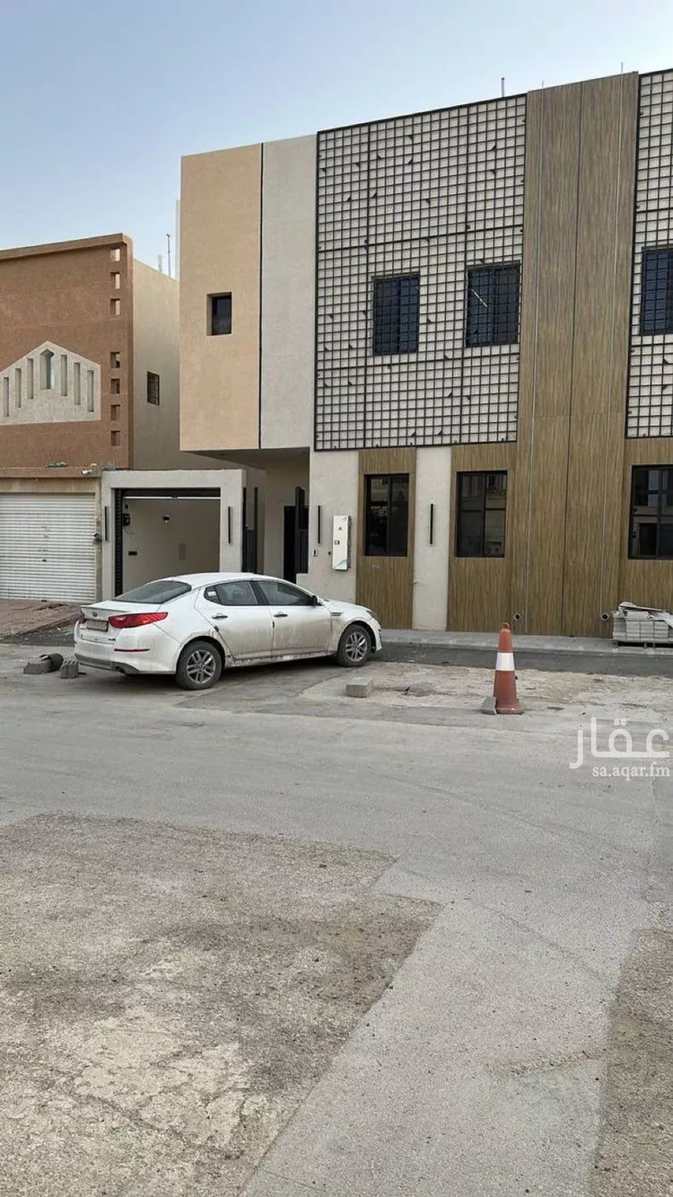 فيلا للبيع في شارع المضة, حي ظهرة لبن, مدينة الرياض, منطقة الرياض صورة 2