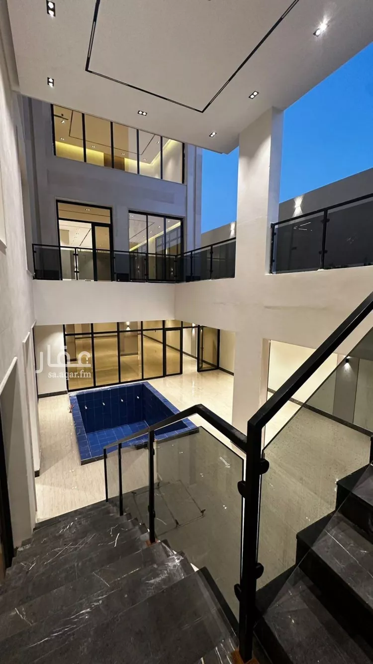 فيلا للبيع في شارع علي بن هبة الله, حي المهدية, مدينة الرياض, منطقة الرياض صورة 2