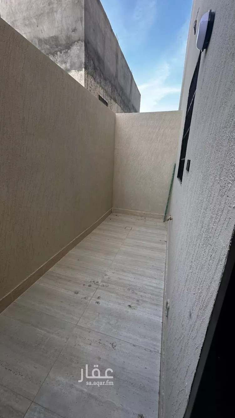 فيلا للبيع في شارع المضة, حي ظهرة لبن, مدينة الرياض, منطقة الرياض صورة 3