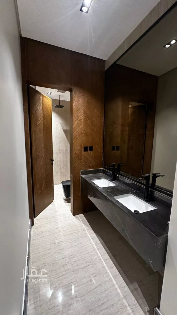 فيلا للبيع في شارع علي بن هبة الله, حي المهدية, مدينة الرياض, منطقة الرياض صورة 4