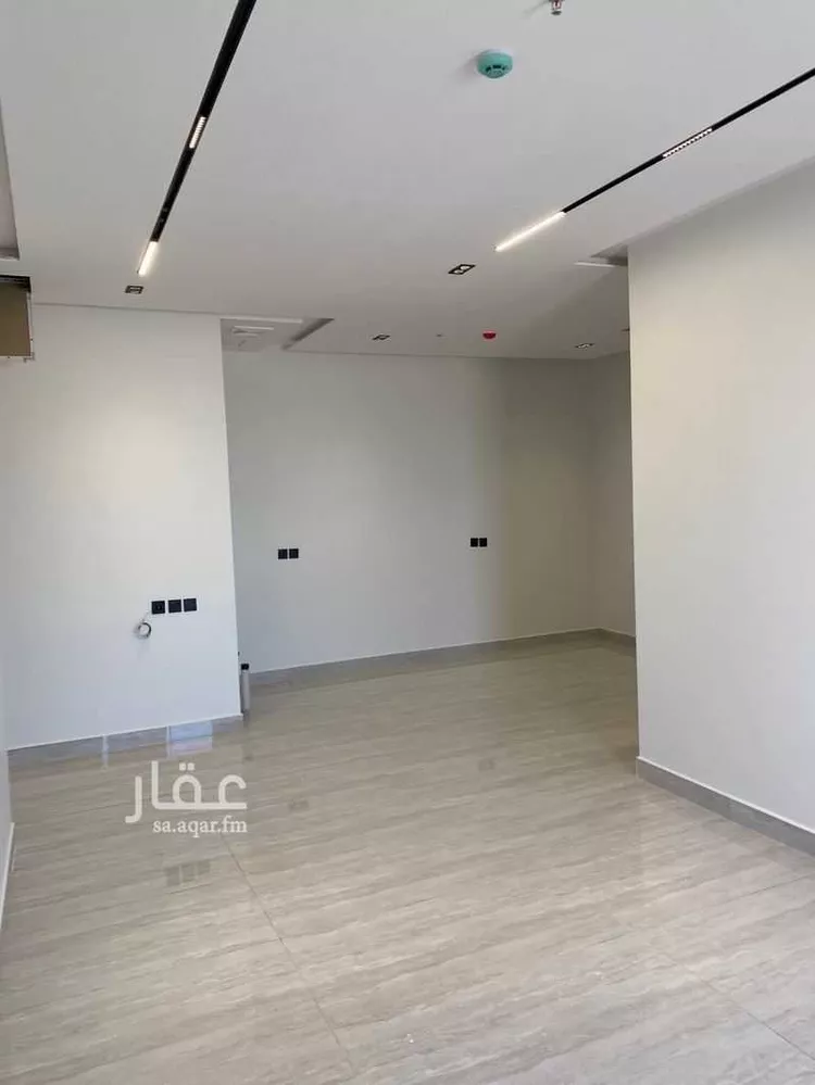 شقة للبيع في شارع محمد بن عوجان, حي الحزم, مدينة الرياض, منطقة الرياض صورة 5