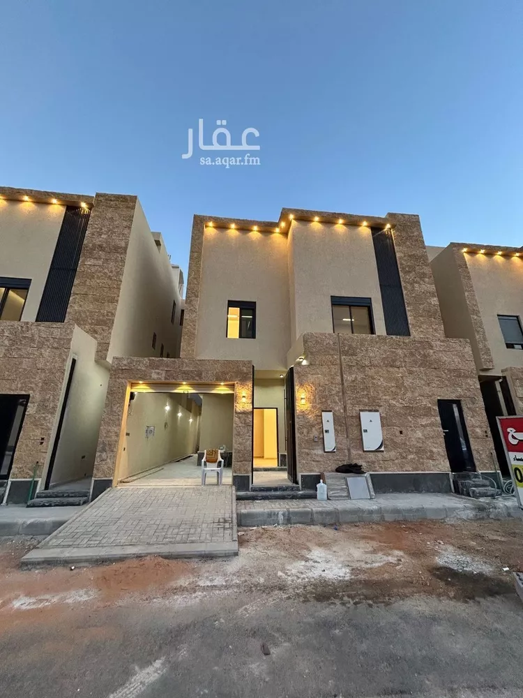 فيلا للبيع في شارع حجاج بن أرطأة, حي الرمال, مدينة الرياض, منطقة الرياض صورة 2