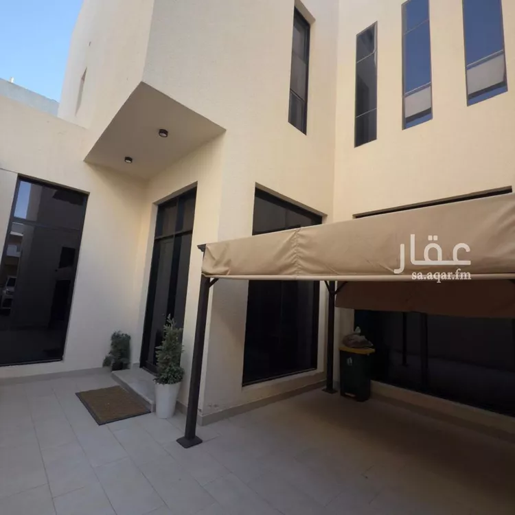 فيلا للإيجار في شارع أبي المجد الثقفي, حي العزيزية, مدينة الرياض, منطقة الرياض صورة 2