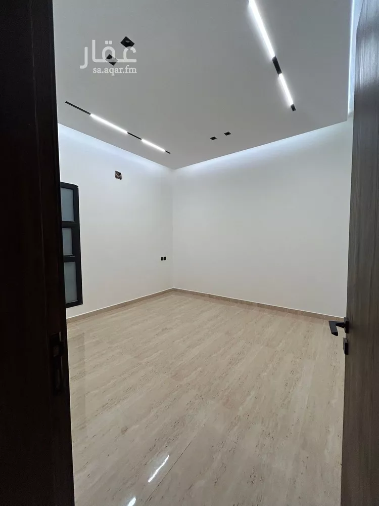 فيلا للبيع في شارع حجاج بن أرطأة, حي الرمال, مدينة الرياض, منطقة الرياض صورة 5