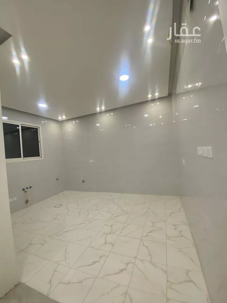 فيلا للبيع في شارع عثمان بن مالك, حي الريان, مدينة بريدة, منطقة القصيم