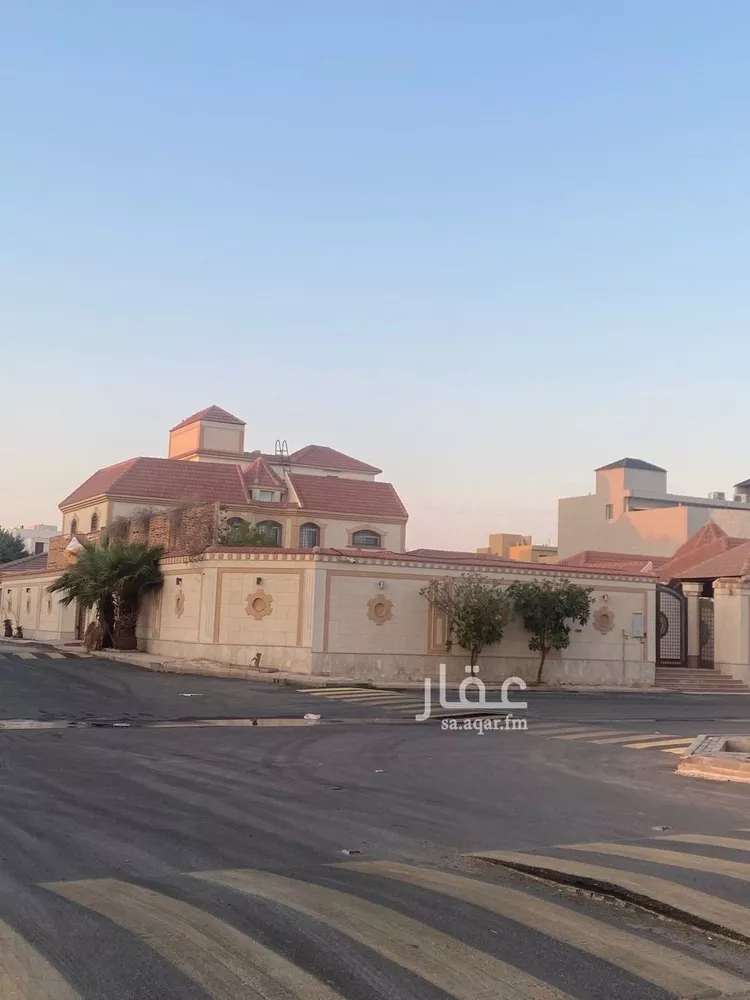 فيلا للبيع في شارع عين عبد الله, حي قرطبة, مدينة بريدة, منطقة القصيم صورة 2