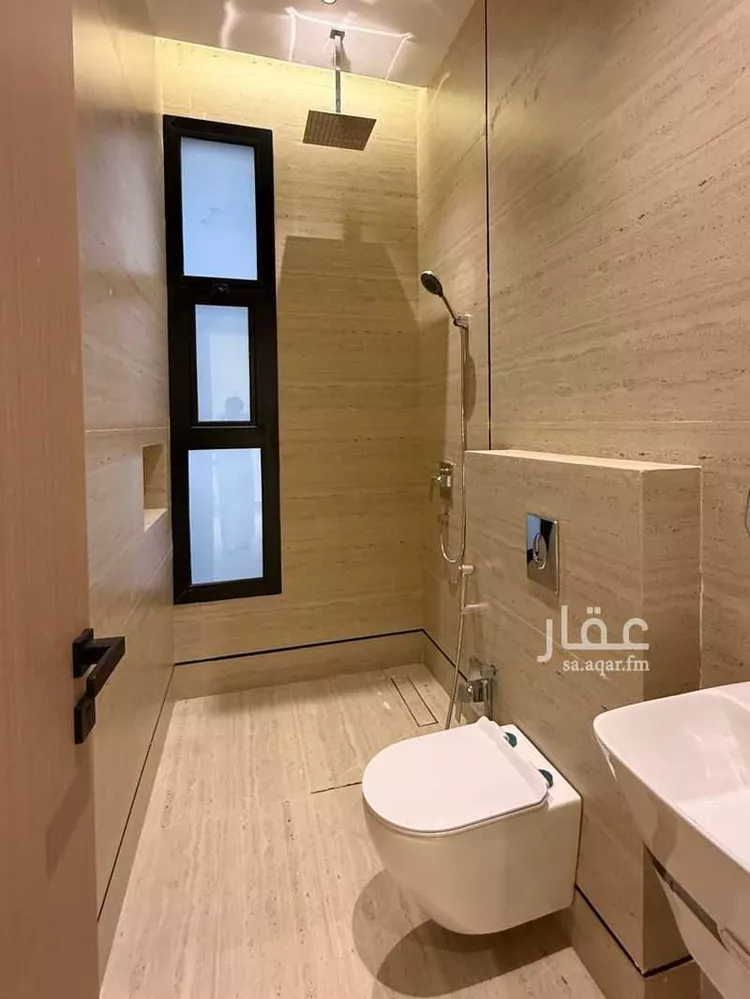 Floor for Sale in Riyadh Ar Rimal 11