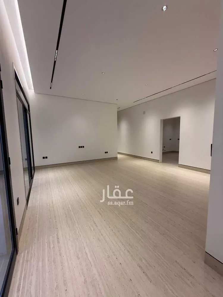 Floor for Sale in Riyadh Ar Rimal 6