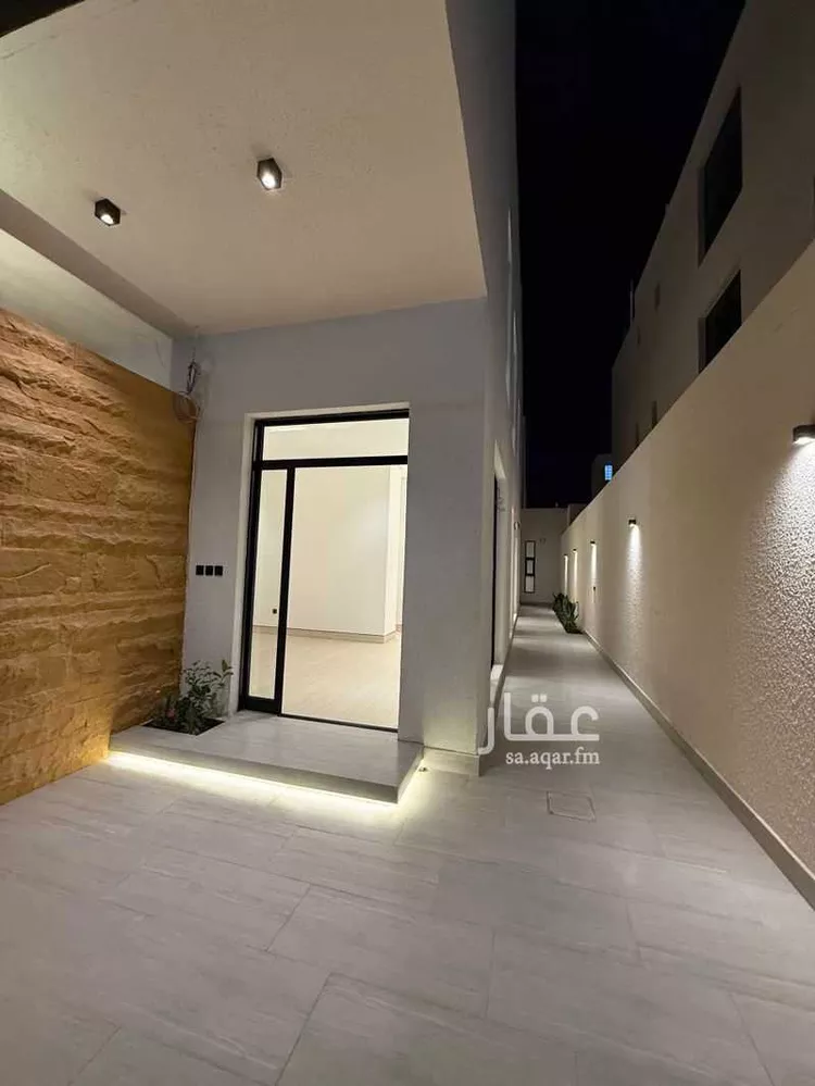 دور للبيع في شارع عبدالله بن أبي الهذيل, حي الرمال, مدينة الرياض, منطقة الرياض صورة 4