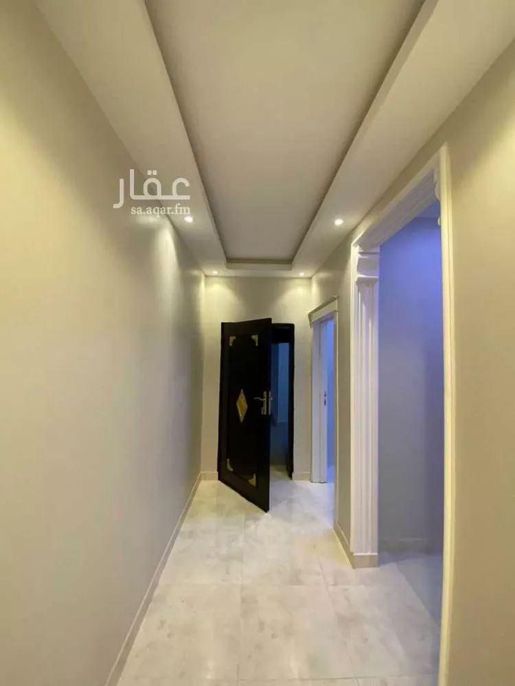 فيلا للبيع في شارع زينب بنت أبي سلمة, حي الرمال, مدينة الرياض, منطقة الرياض صورة 4