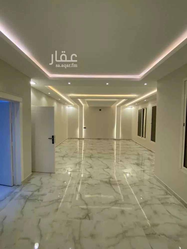 فيلا للبيع في شارع زينب بنت أبي سلمة, حي الرمال, مدينة الرياض, منطقة الرياض صورة 3