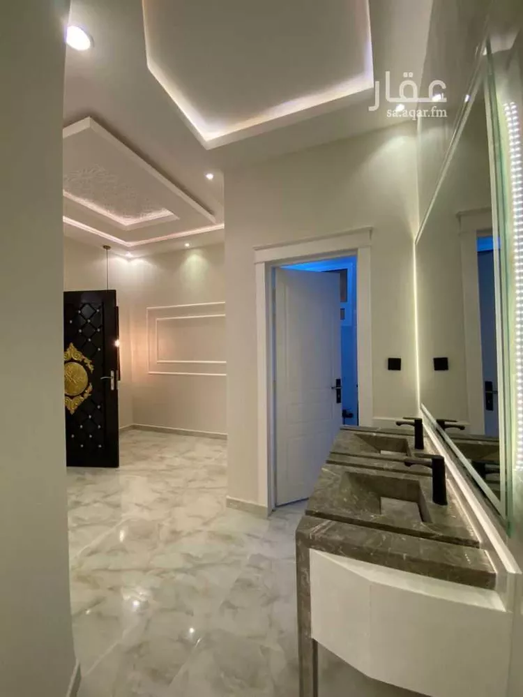 فيلا للبيع في شارع زينب بنت أبي سلمة, حي الرمال, مدينة الرياض, منطقة الرياض صورة 2