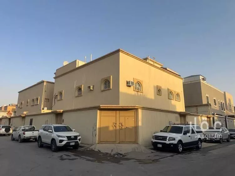 فيلا للبيع في شارع محمد الكوفي, حي العزيزية, مدينة الرياض, منطقة الرياض