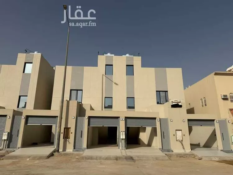 دور للبيع في شارع نهاوند, حي العزيزية, مدينة الرياض, منطقة الرياض