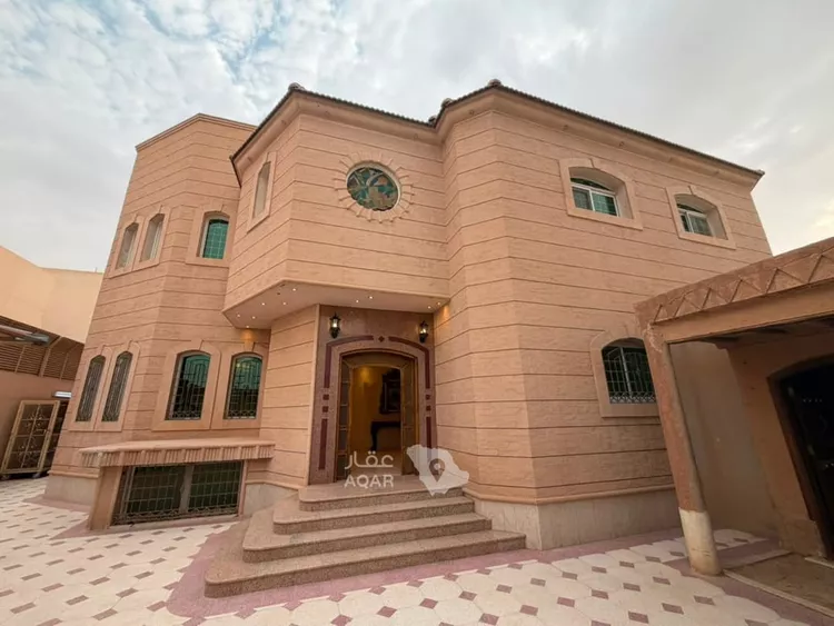 فيلا للبيع في شارع أبي الحسين المختار, حي شبرا, مدينة الرياض, منطقة الرياض 8