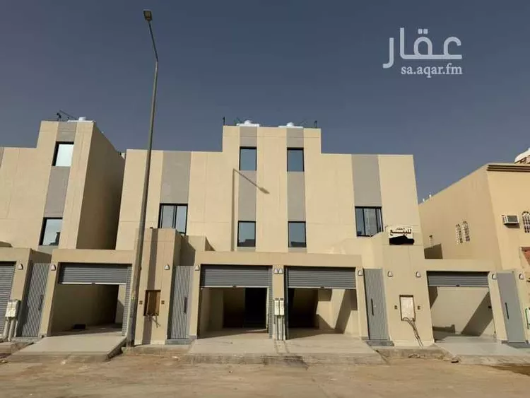 دور للبيع في شارع طبرجل, حي العزيزية, مدينة الرياض, منطقة الرياض