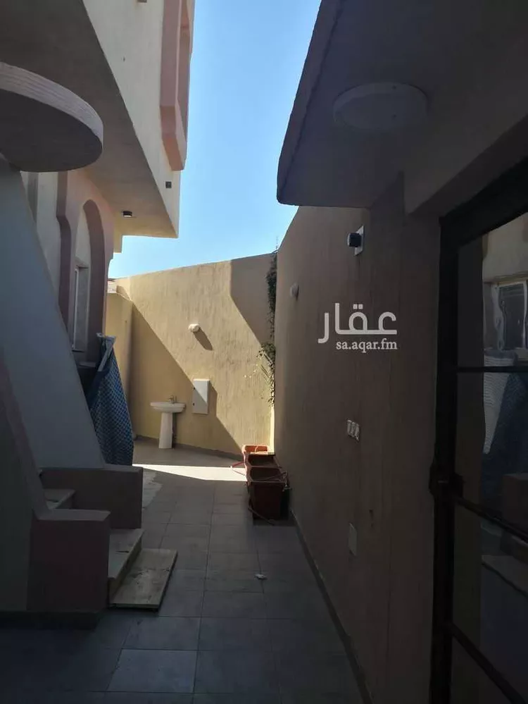 فيلا للبيع في شارع ابو بكر بن ابي شيبة ، حي نبلاء ، المدينة المنورة ، منطقة المدينة المنورة صورة 4