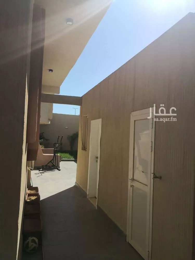 فيلا للبيع في شارع ابو بكر بن ابي شيبة ، حي نبلاء ، المدينة المنورة ، منطقة المدينة المنورة صورة 3