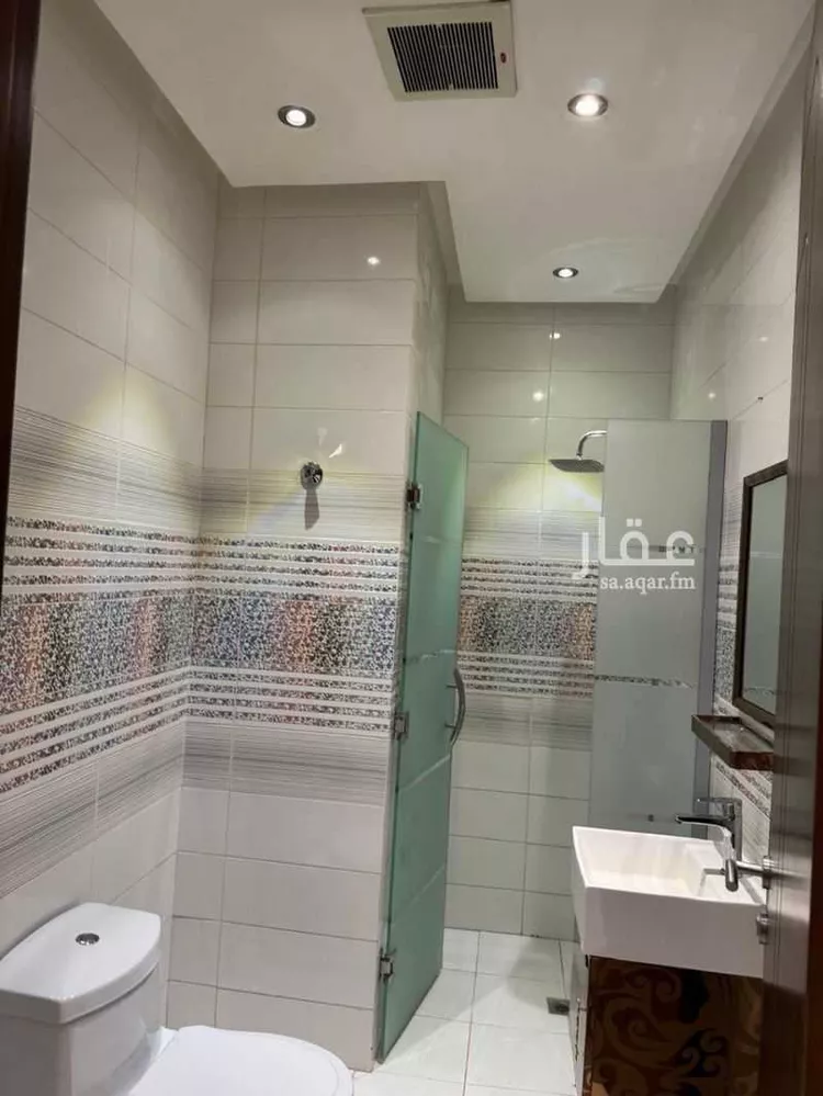 فيلا للإيجار في شارع صعصعة بن ناجية, حي السليمانية, مدينة الرياض, منطقة الرياض 6