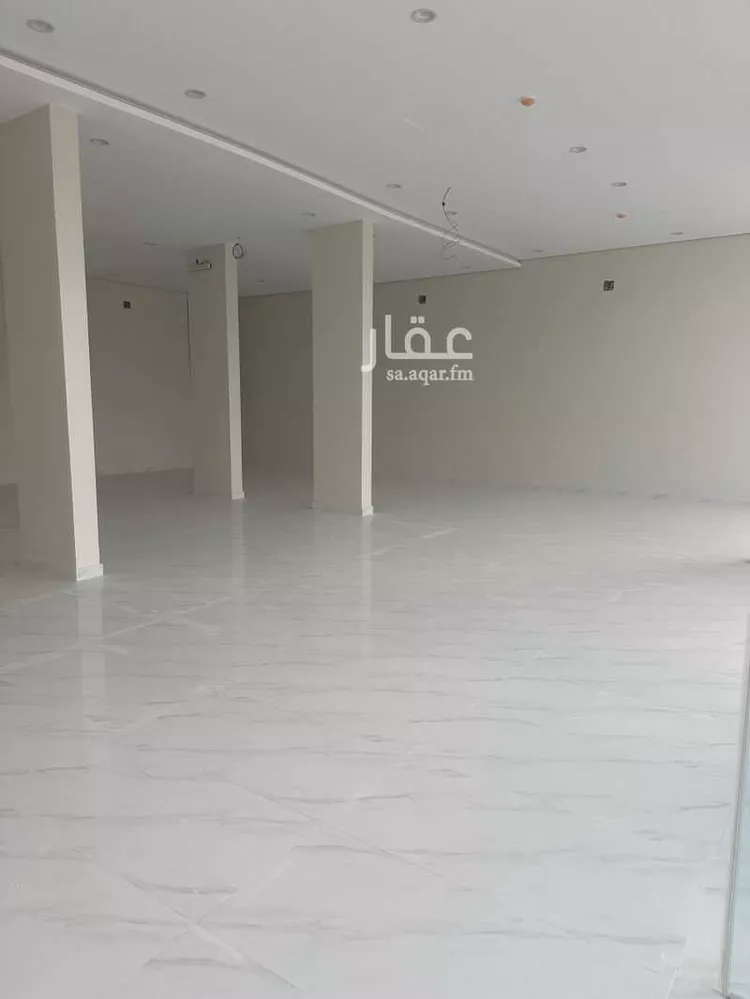 محل للإيجار في شارع جبل اجياد ، حي ضاحية نمار ، الرياض ، منطقة الرياض صورة 2