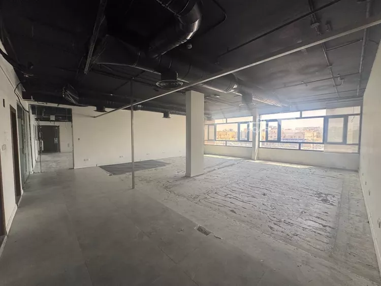Commercial Office for Rent in Riyadh An Nuzhah 6