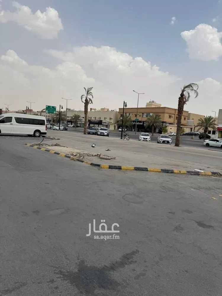 عمارة للإيجار في شارع الامير مقرن بن عبدالعزيز, حي النزهة, مدينة الرياض, منطقة الرياض