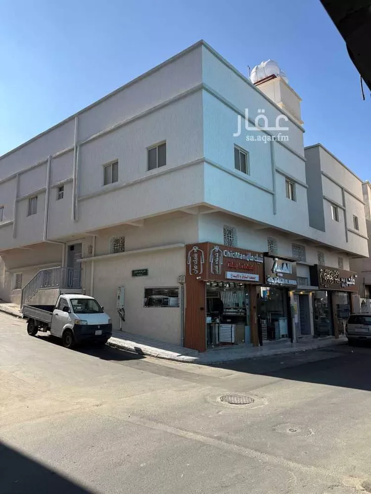 عمارة للإيجار في شارع عمر بن عبدالعزيز ، حي الطبجية ، أبها ، منطقة عسير
