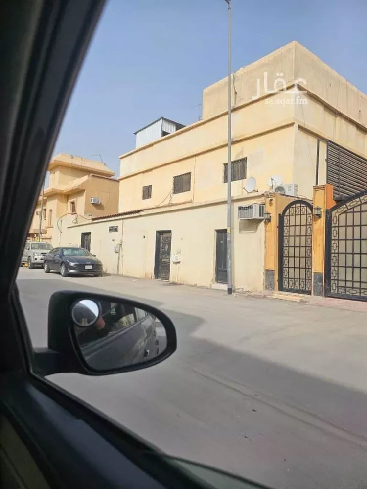 فيلا للبيع في شارع أبي يوسف بن مبارك ، حي الربوة ، الرياض ، منطقة الرياض صورة 2