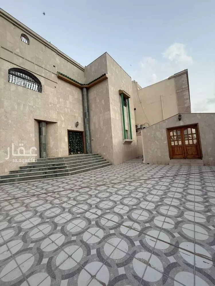 فيلا للبيع في شارع خرشه بن مالك, حي المبعوث, مدينة المدينة المنورة, منطقة المدينة المنورة
