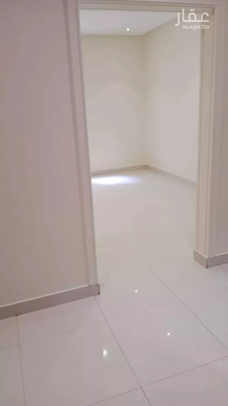 شقة للإيجار في شارع وادي هجر, حي الملقا, مدينة الرياض, منطقة الرياض صورة 4