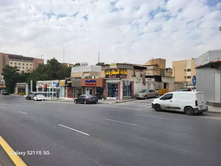 فيلا للبيع في شارع أرطأة بن كعب, حي الزهراء, مدينة الرياض, منطقة الرياض صورة 3