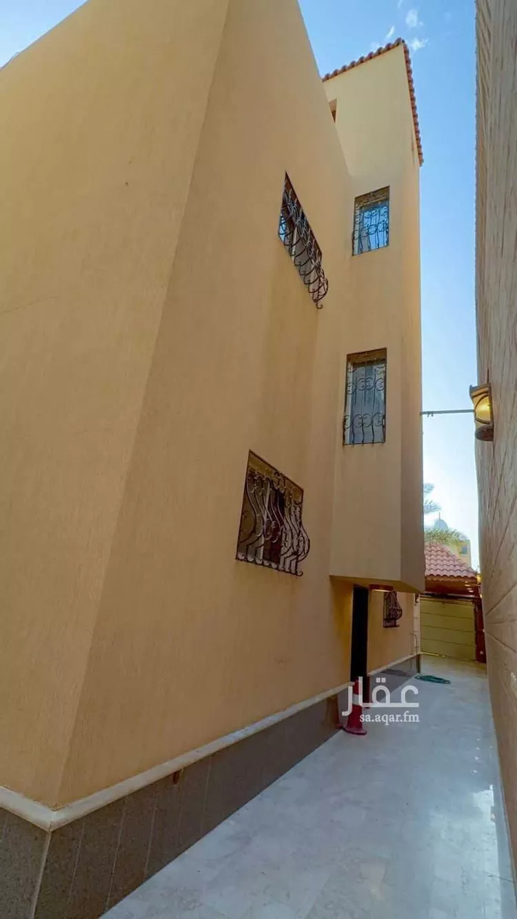 فيلا للبيع في شارع رقم 112, حي العزيزية, مدينة الرياض, منطقة الرياض 41