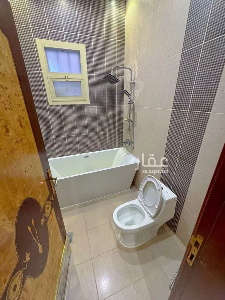 فيلا للبيع في شارع رقم 112, حي العزيزية, مدينة الرياض, منطقة الرياض 20