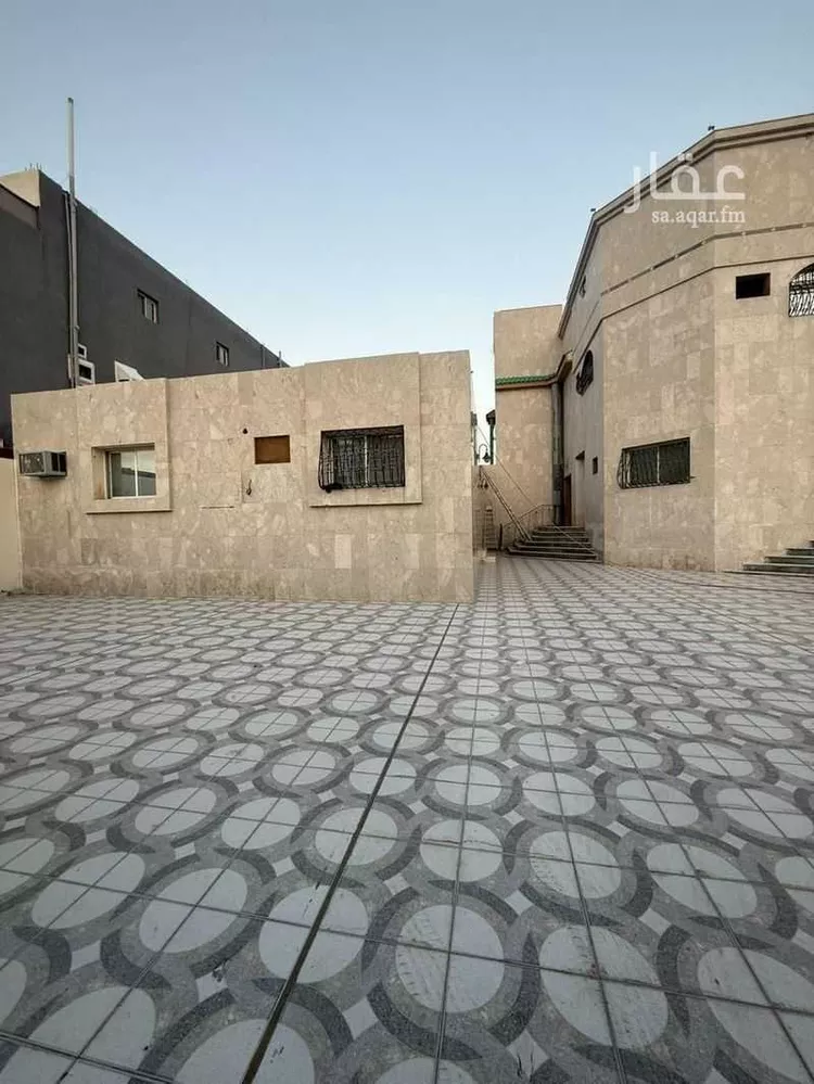 فيلا للبيع في شارع خرشه بن مالك, حي المبعوث, مدينة المدينة المنورة, منطقة المدينة المنورة صورة 2