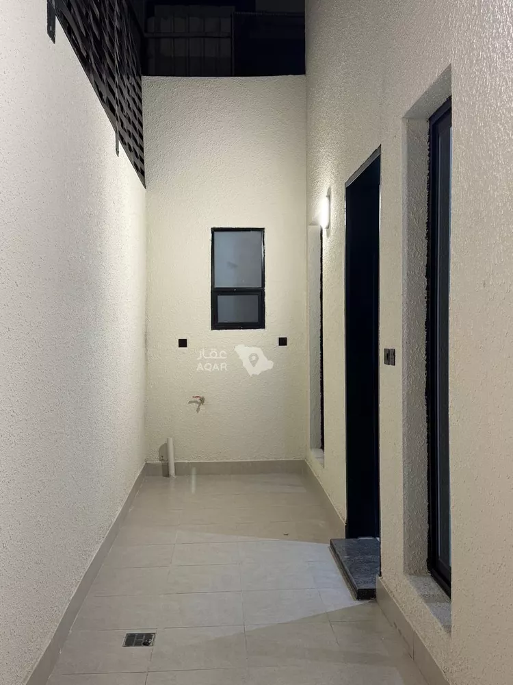 Floor for Sale in Riyadh Ad Duraihimiyah 13