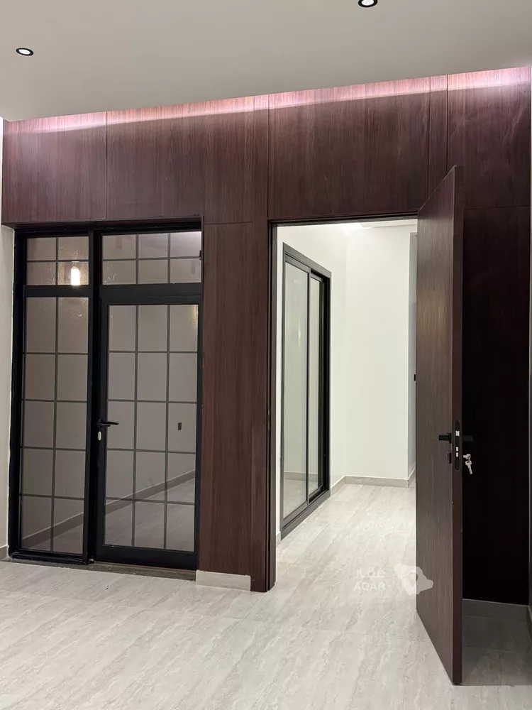 Floor for Sale in Riyadh Ad Duraihimiyah 12