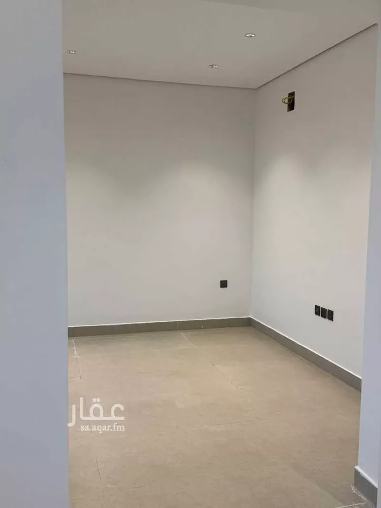 دور للبيع في شارع المحرق, حي الحزم, مدينة الرياض, منطقة الرياض 9