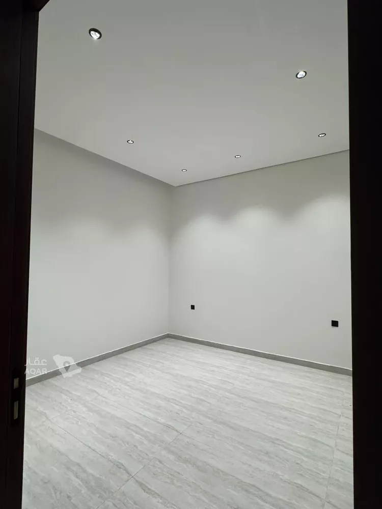 Floor for Sale in Riyadh Ad Duraihimiyah 5