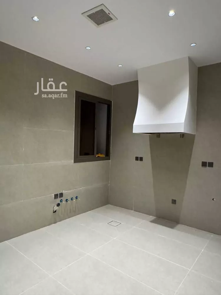 دور للبيع في شارع المحرق, حي الحزم, مدينة الرياض, منطقة الرياض 18