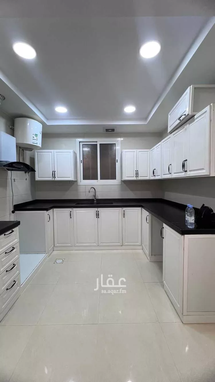 شقة للإيجار في شارع الشيخ عبدالرحمن منصور الزامل ، حي السلام ، عنيزة ، عنيزة