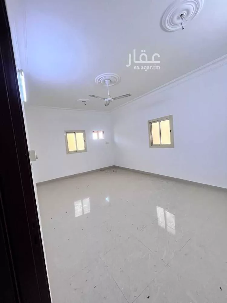 شقة للإيجار في شارع ابن التقي ، حي السويس ، جازان ، منطقة جازان صورة 3