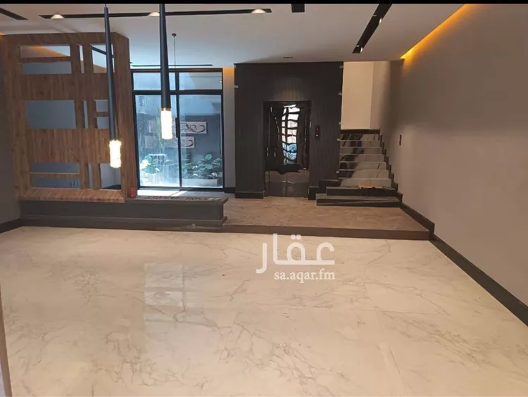 فيلا للبيع في شارع أبي منصور الكوفي, حي الرحمانية, مدينة الرياض, منطقة الرياض صورة 2