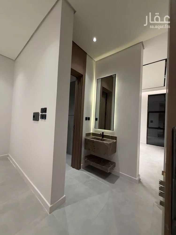 دور للبيع في شارع رقم 308, حي النرجس, مدينة الرياض, منطقة الرياض صورة 3